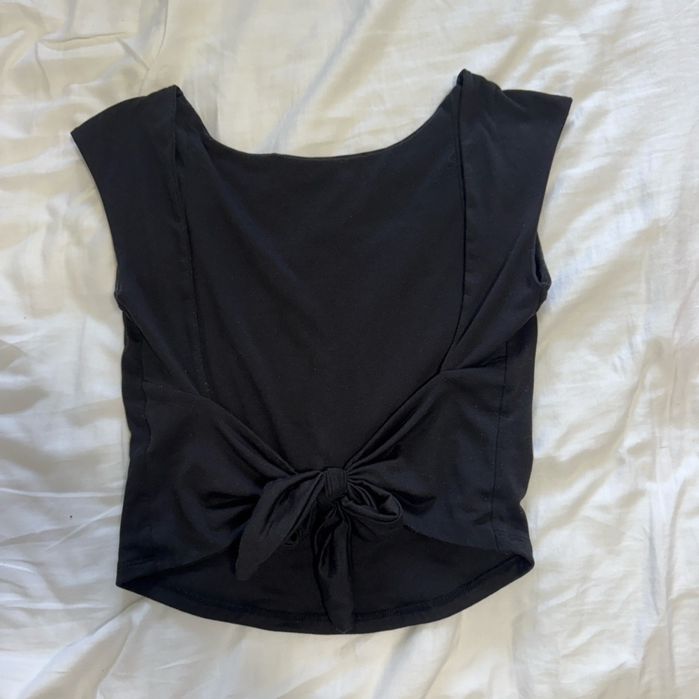Cap sleeve and tie back top